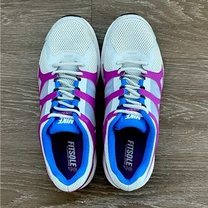 Like New Size 10.5 Womens Nike Fitsole Zoom Elite